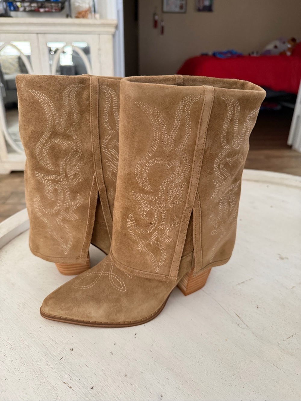 Steve Madden Tan Suede Western-Style Ankle Boots